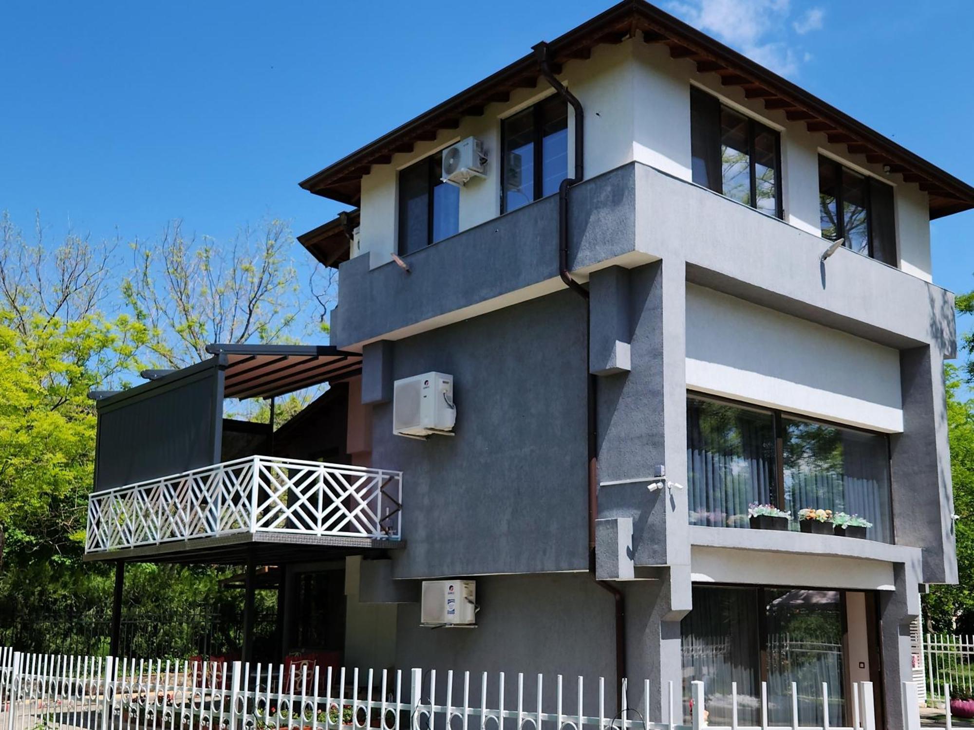 Grande Spa Deluxe Studios Sliven Dış mekan fotoğraf